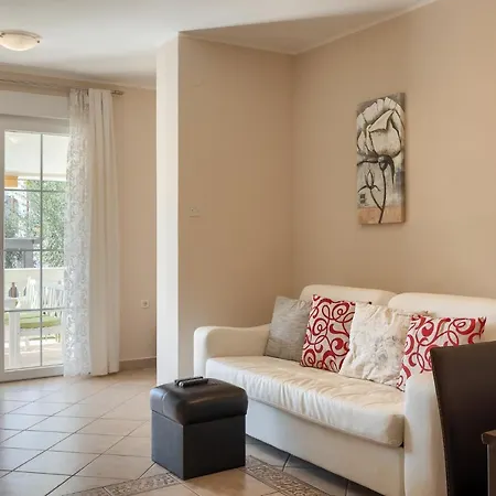 Opatic Διαμέρισμα *